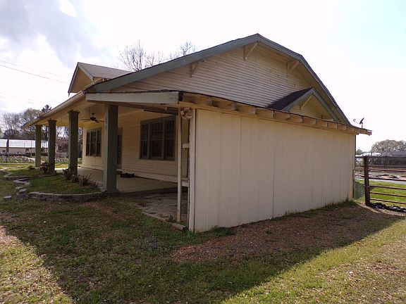 3rd image of 1107 N Natchez St