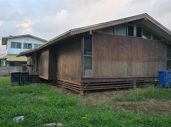 946 Halona St, Honolulu, HI 96817