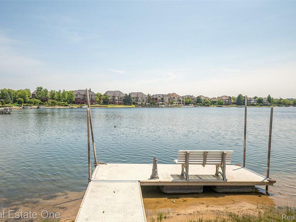 18218 Clairmont Cir E, photo 21