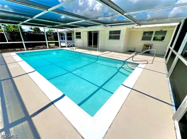4708 Orange Grove Blvd, North Fort Myers, FL 33903