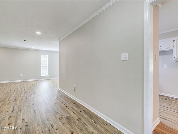 3rd image of 4401 Goshen Lake Drive S