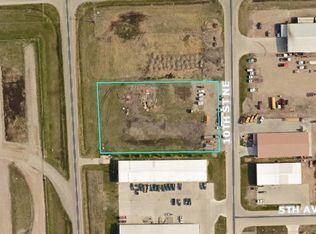 614 10th St NE, West Fargo, ND 58078