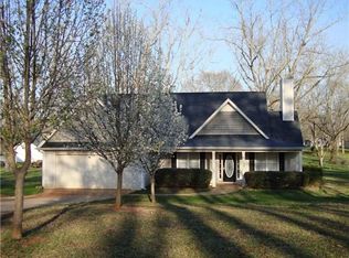 51 Pope St, Zebulon, GA 30295