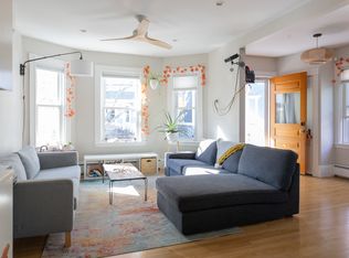 21 Edge Hill St, Jamaica Plain, MA 02130