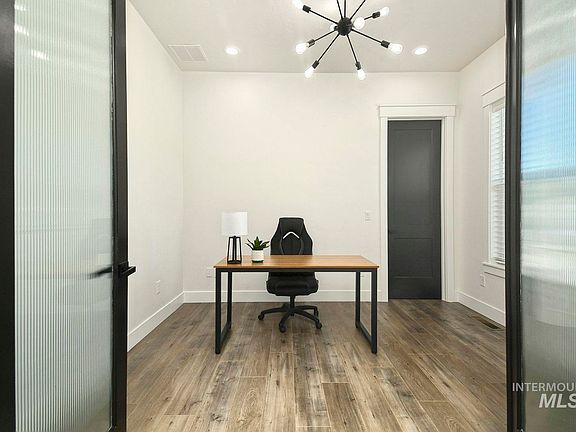 5th image of 4731 S Abbot Way