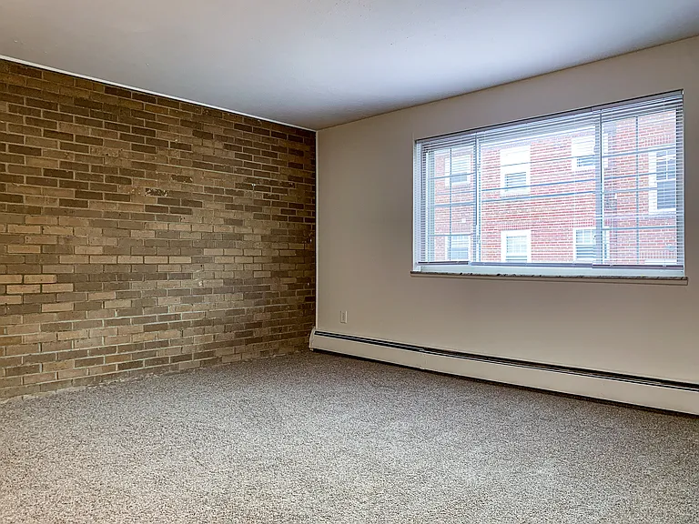 210 Mulberry St — Photo 9
