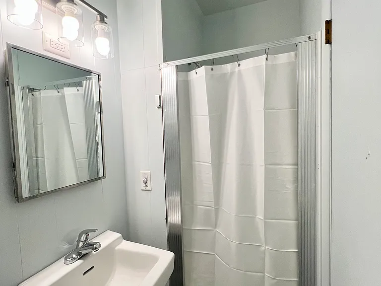 101 E Main St #1A — Photo 16