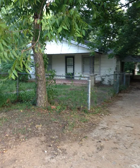 901 W Niblick St — Photo 1