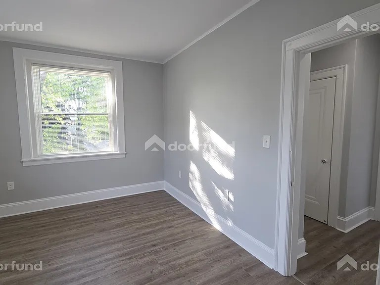 1006 Main St #6 — Photo 6