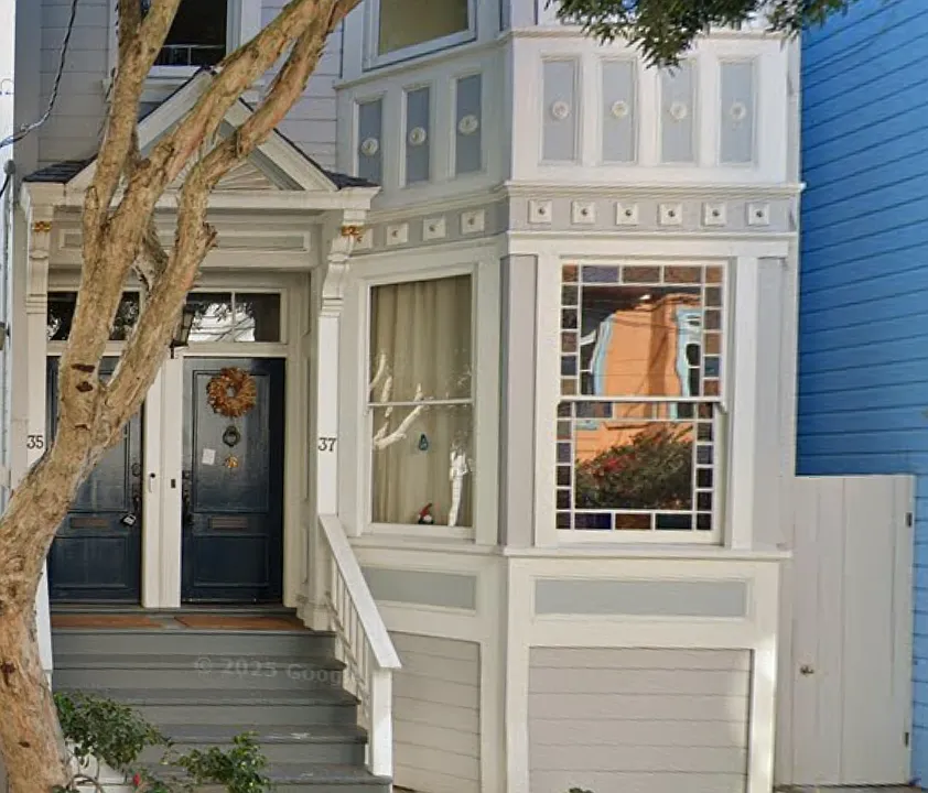 35 Germania St