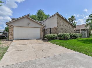 410 S Travis St, Deer Park, TX 77536