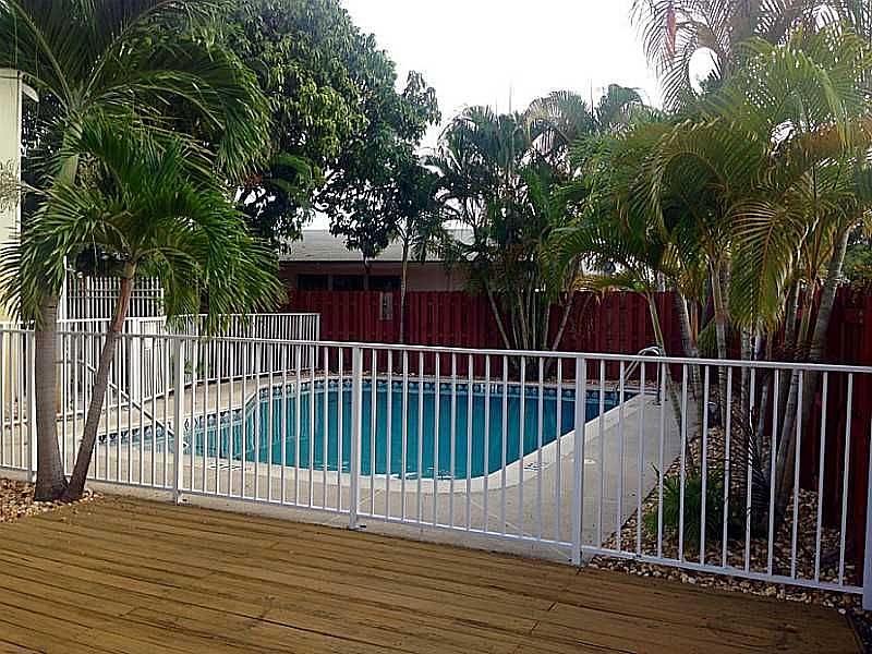 1st image of 4833 NE 23rd Ave APT 7