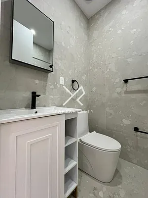 Rented by Yaffa Realty LLC | media 5