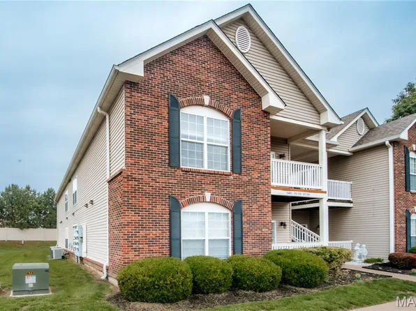 6401 Brookfield Court Dr APT 202, Saint Louis, MO 63129