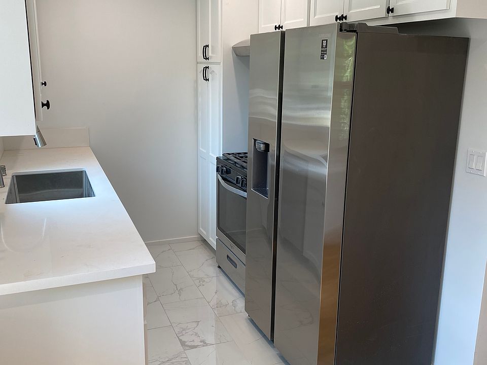 appliances included