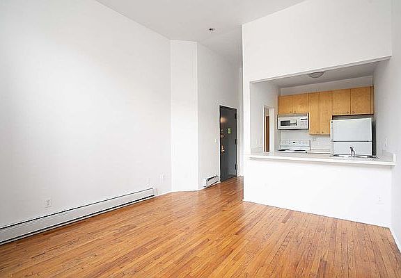3rd image of 2034 5th Ave APT 1A
