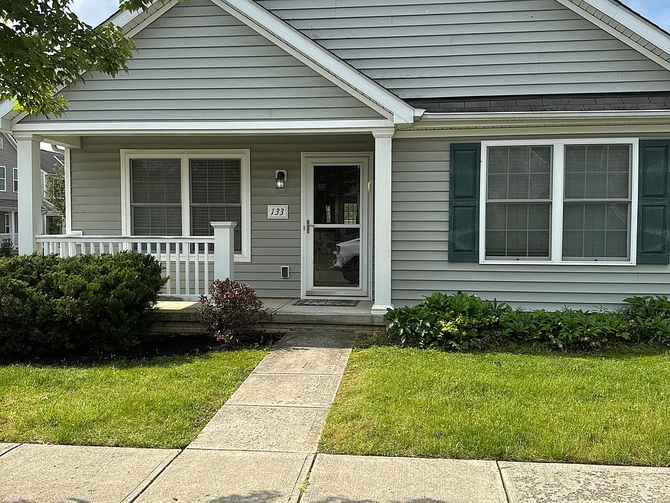 1st image of 133 Holly Hock Ln #1