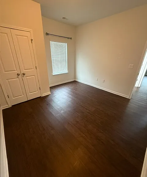 2705 Spring Valley Dr — Photo 9