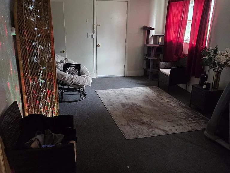 126 Jefferson St #2 — Photo 2