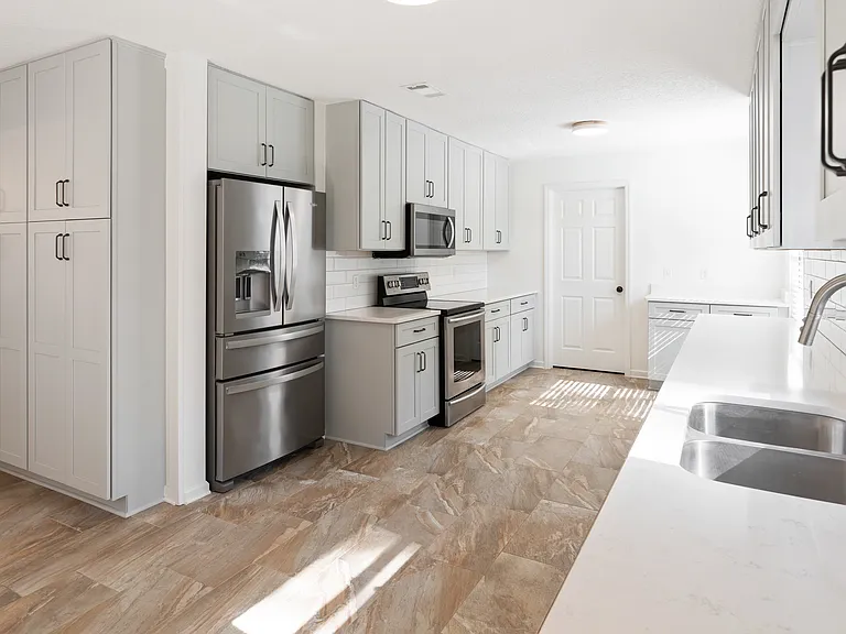 5472 Running Creek Ln — Photo 6
