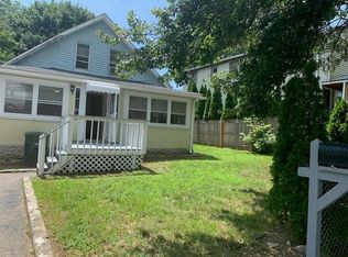 253 Sylvan St, Bridgeport, CT 06606