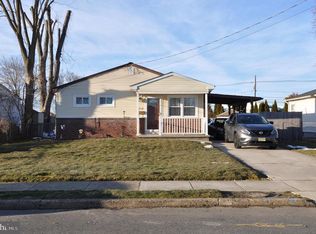 719 Smith Ln, Mount Holly, NJ 08060