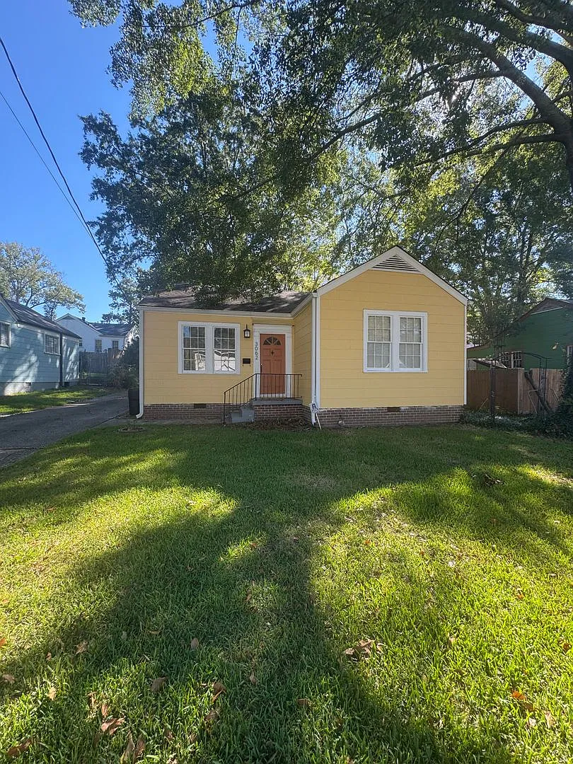 Nice 2 Bedroom House In Fondren — Photo 1