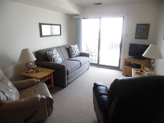 3rd image of 3800 Pleasure Ave APT 206