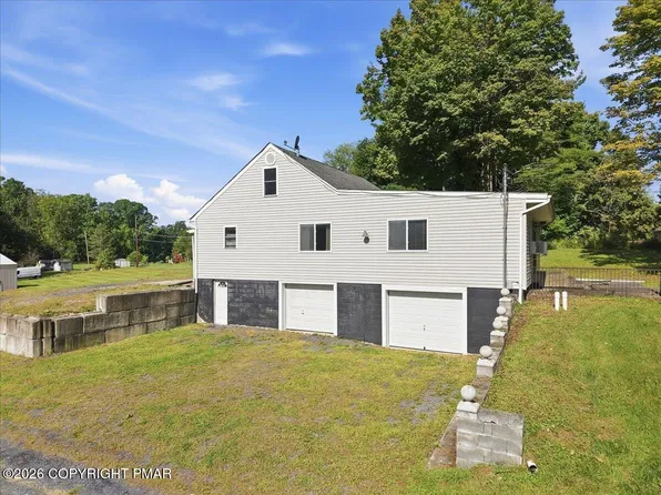 111 Old Independence Ln, East Stroudsburg, PA 18301