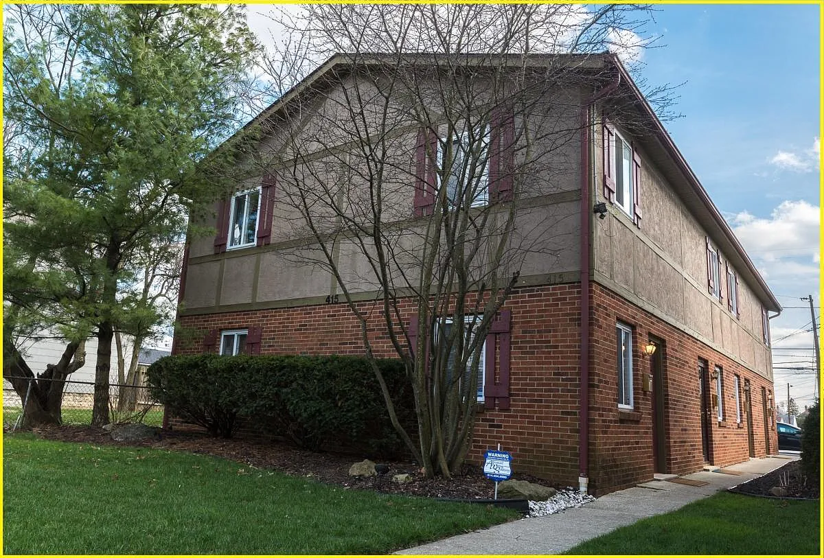 Building Photo - 415 Forest St