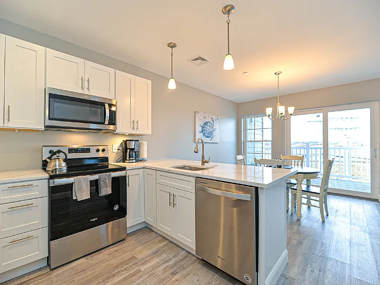 435 Ocean Blvd #205 — Photo 9