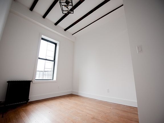 2nd image of 485 Pacific St #Dd3