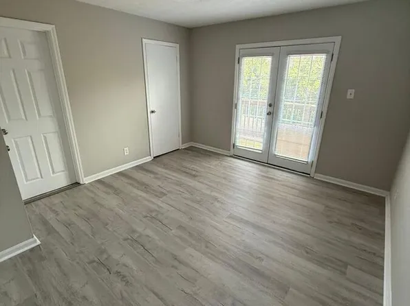 2021 Cambridge Dr, Lexington, KY