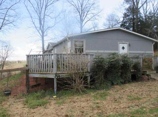 790 Old Melvin Hill Rd, Campobello, SC 29322