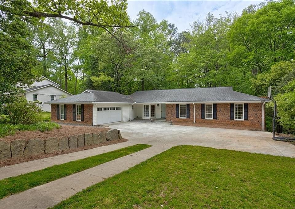 1st image of 4365 Berkford Cir NE