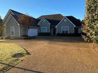 322 Concord Dr, Clinton, MS 39056
