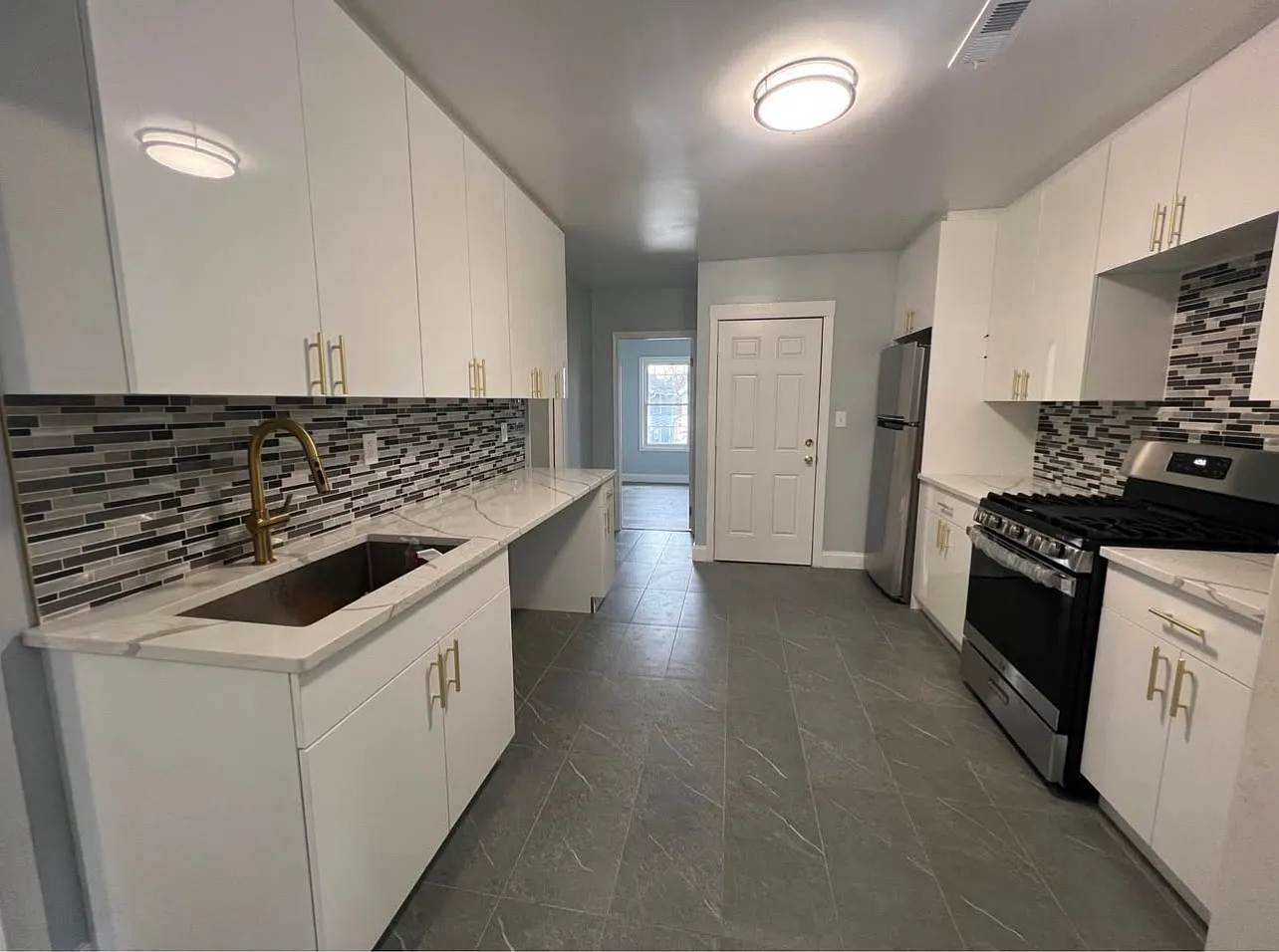 268 Davenport Ave — Photo 1