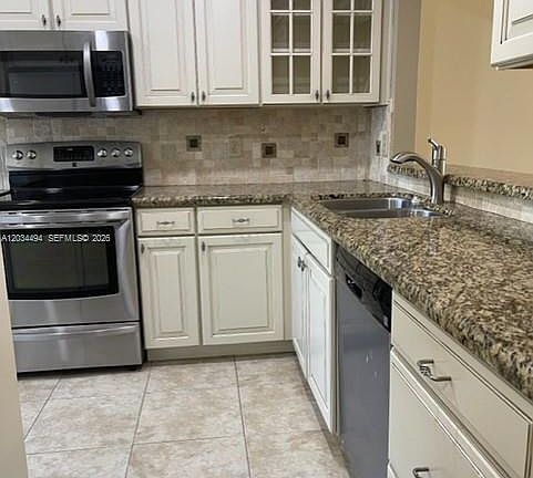 4th image of 11160 SW 11th Pl