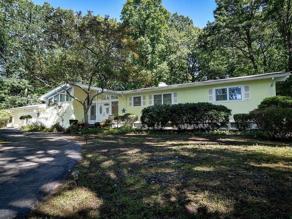 1st image of 9 Raleigh Rd