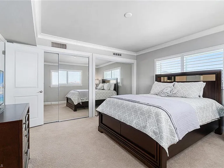9051 Gulf Shore Dr #Penthouse 3 — Photo 27