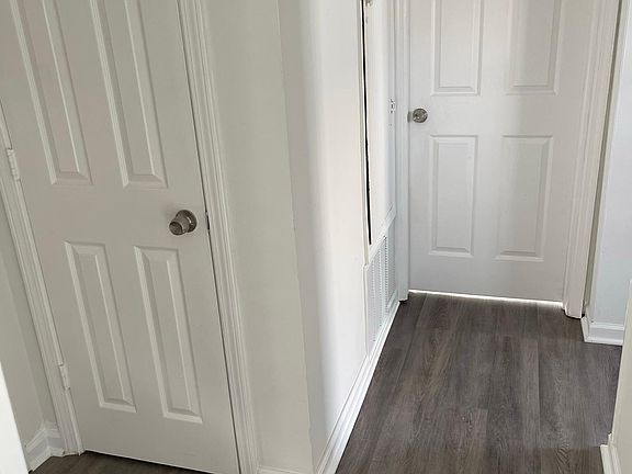 4th image of 939 Green St SE