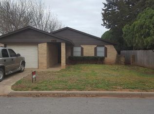 1921 S 21st St, Chickasha, OK 73018