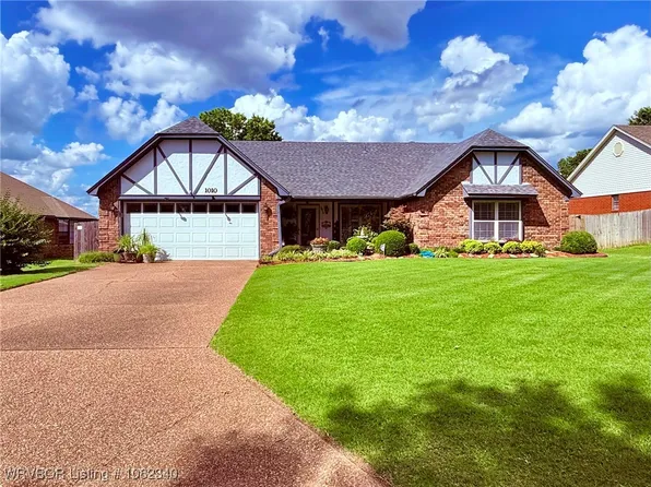 1010 Fir Dr, Van Buren, AR 72956