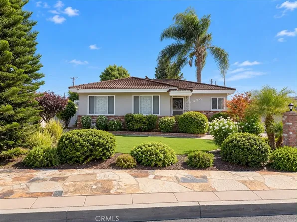 7850 Phlox St, Downey, CA 90241