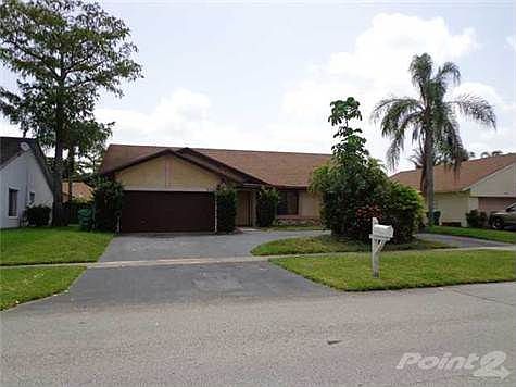 1st image of 4920 NW 73rd Ave
