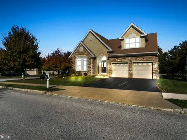 254 Hendrickson Ln, West Grove, PA 19390