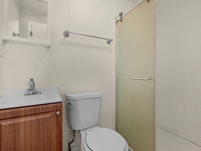 2335 Lauretta Ave — Photo 10