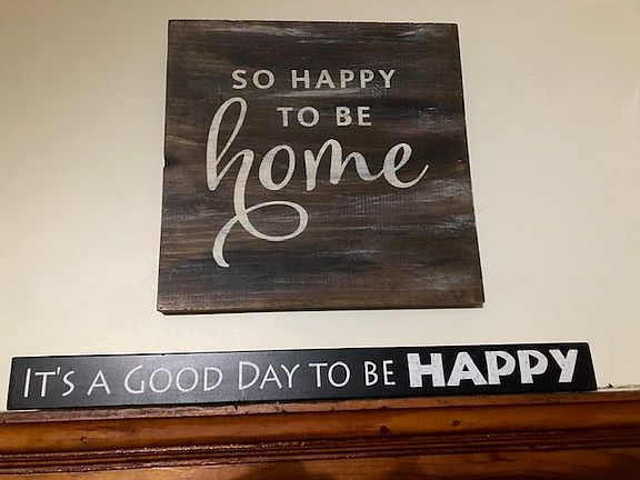 Welcome to your new Home for 2026!! many original vintage details... hardwood floors, 9 foot high ceilings, beadboard, crown molding and plenty of sunshine beams in