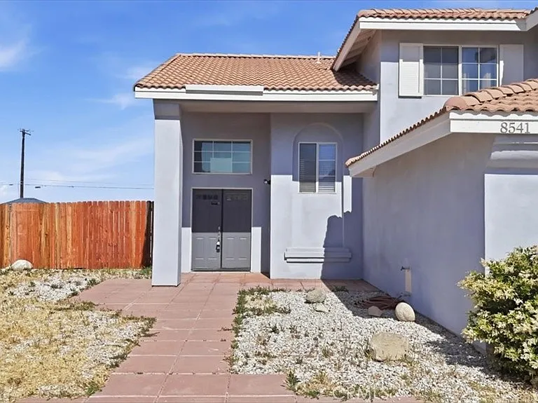 8541 Dove Creek Trl — Photo 4