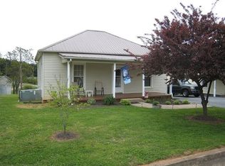 14 Lakeside Ave, Granite Falls, NC 28630